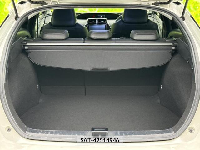 Toyota PRIUS 2019-04 8855158-7
