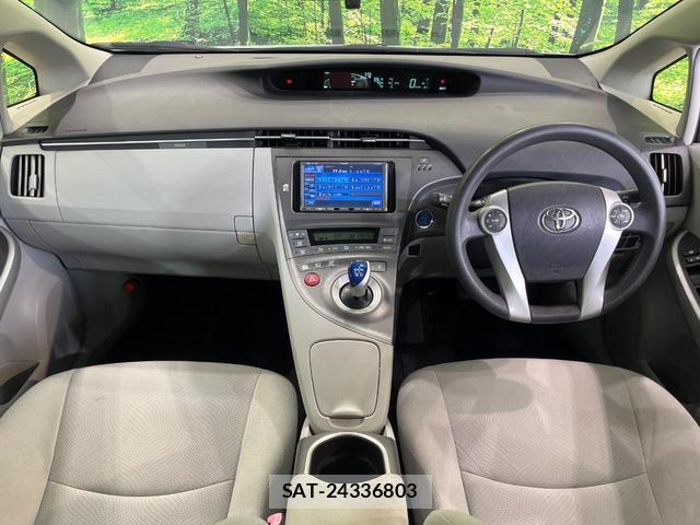 Toyota PRIUS 2012-03 8855189-1