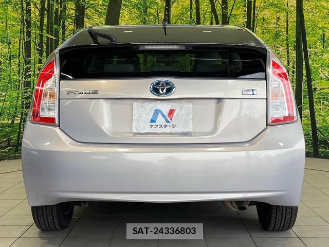 Toyota PRIUS 2012-03 8855189-14