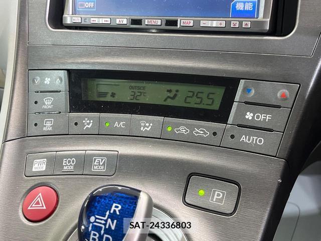 Toyota PRIUS 2012-03 8855189-4