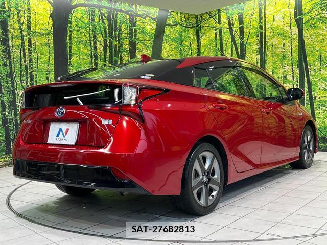 Toyota PRIUS 2019-03 8855190-16
