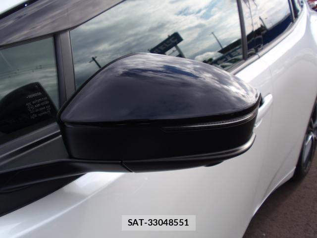 Toyota PRIUS 2023-07 8855208-16