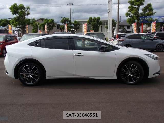 Toyota PRIUS 2023-07 8855208-19