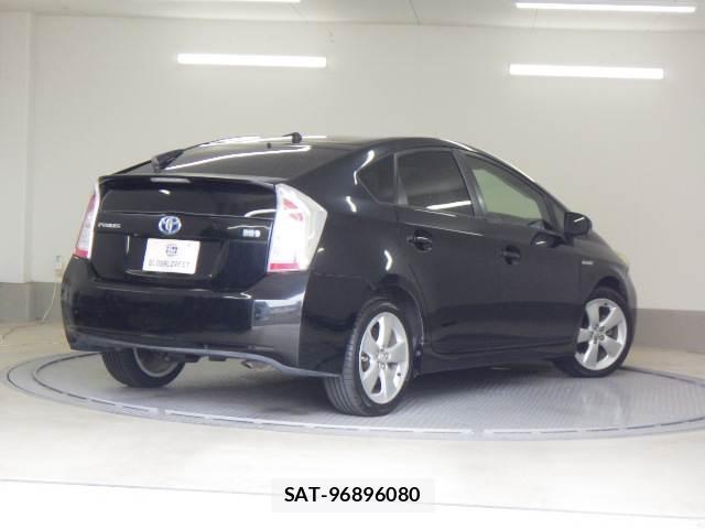Toyota PRIUS 2012-11 8855237-1