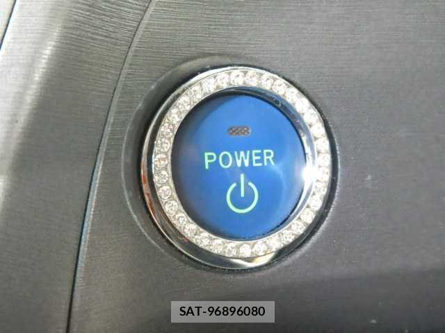 Toyota PRIUS 2012-11 8855237-10
