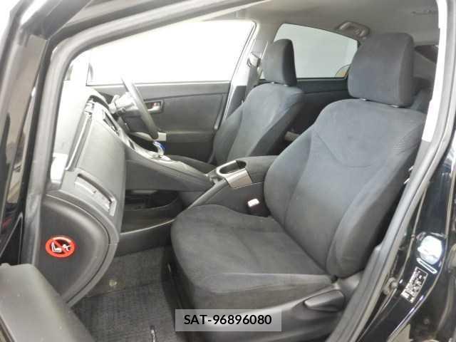 Toyota PRIUS 2012-11 8855237-16