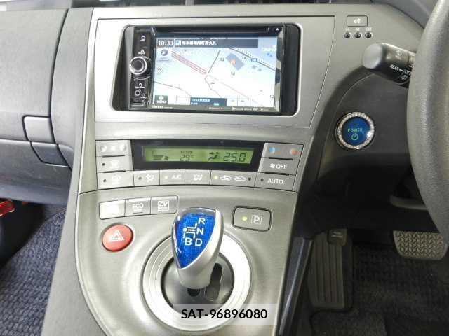 Toyota PRIUS 2012-11 8855237-6