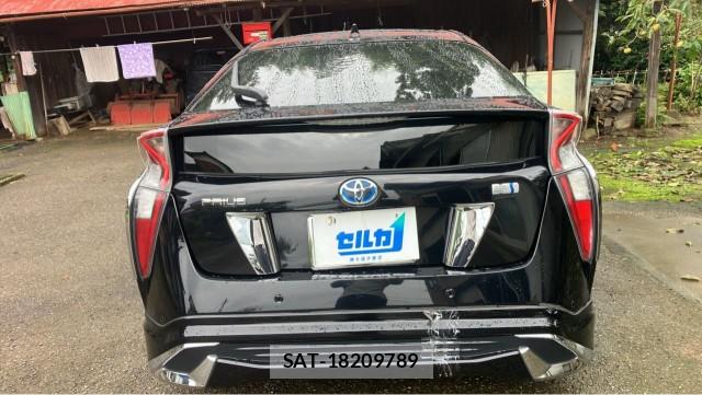 Toyota PRIUS 2017-07 8855343-1