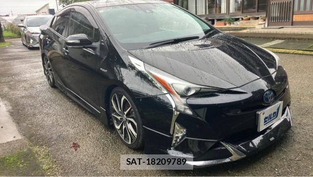 Toyota PRIUS 2017-07 8855343-11