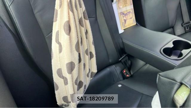 Toyota PRIUS 2017-07 8855343-6