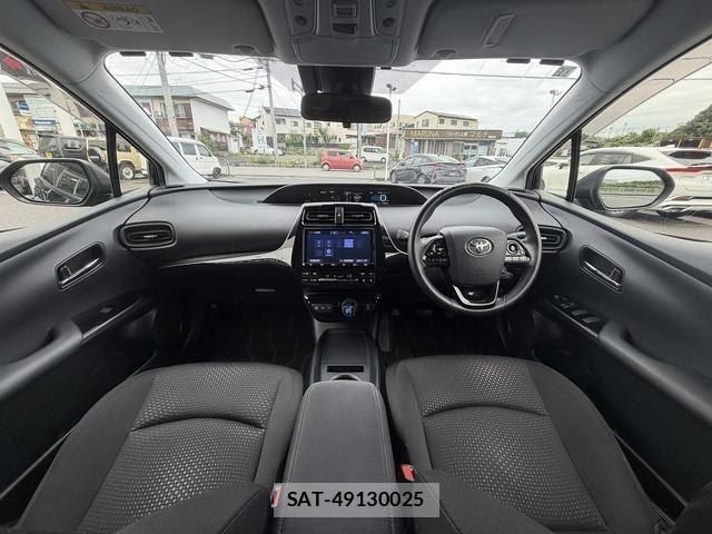 Toyota PRIUS 2019-11 8855454-1
