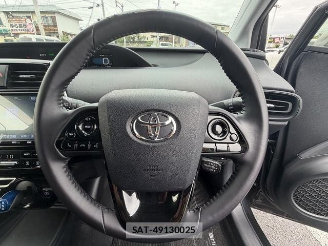 Toyota PRIUS 2019-11 8855454-11