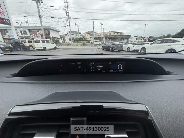 Toyota PRIUS 2019-11 8855454-15