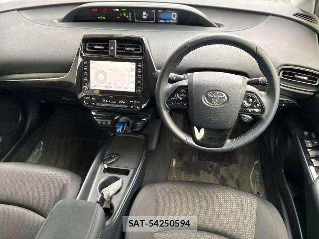 Toyota PRIUS 2022-11 8855585-2