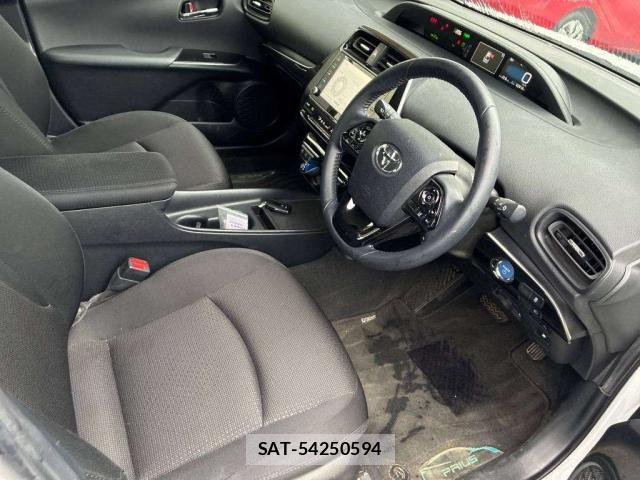 Toyota PRIUS 2022-11 8855585-3