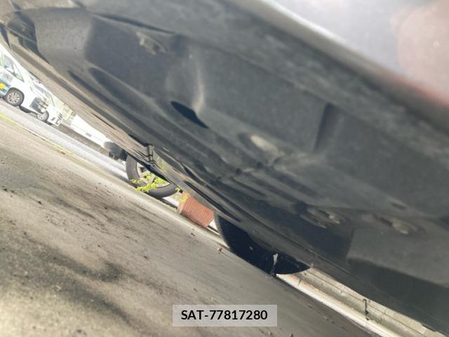 Toyota PRIUS 2017-05 8855690-14