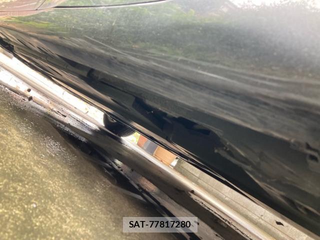 Toyota PRIUS 2017-05 8855690-5