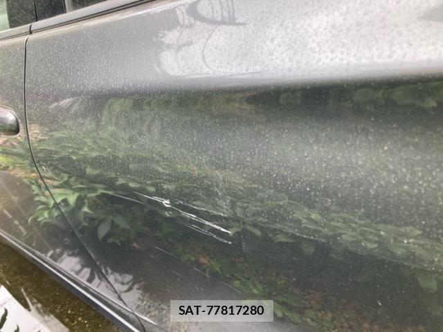 Toyota PRIUS 2017-05 8855690-7