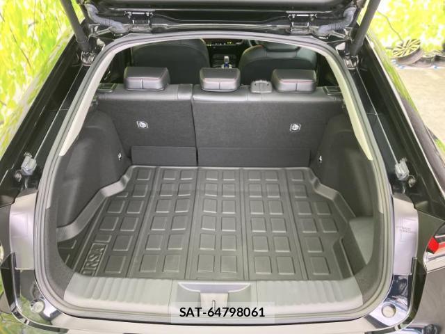 Toyota PRIUS 2023-06 8855713-7
