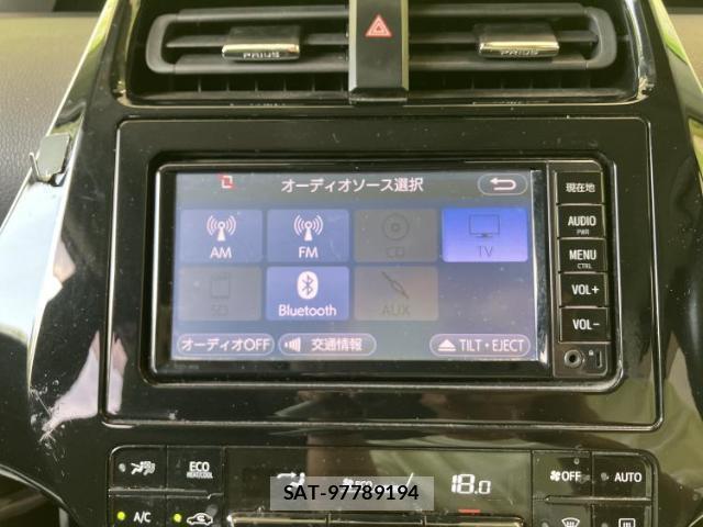Toyota PRIUS 2018-03 8856003-10