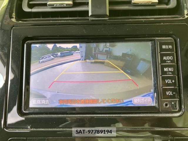 Toyota PRIUS 2018-03 8856003-12