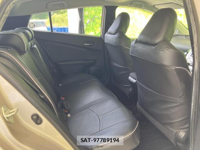 Toyota PRIUS 2018-03 8856003-5