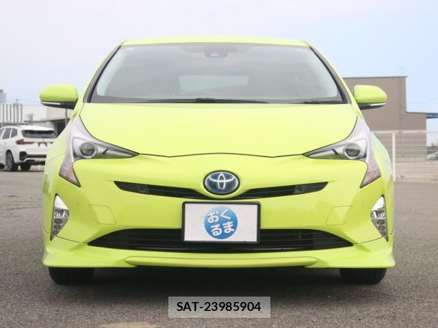 Toyota PRIUS 2016-05 8856016-9