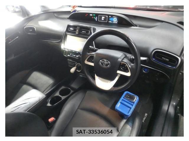 Toyota PRIUS 2016-06 8856110-2