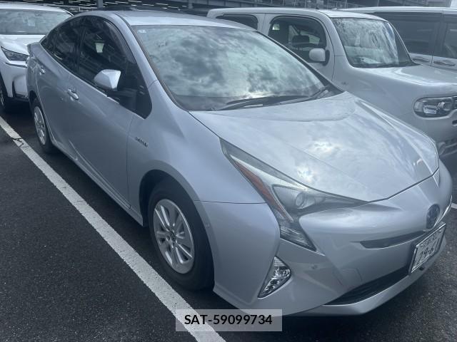 Toyota PRIUS 2018-07 8856145-1