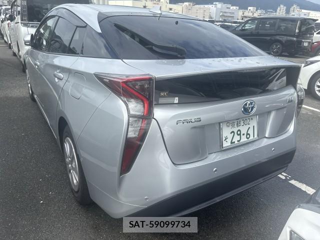 Toyota PRIUS 2018-07 8856145-5