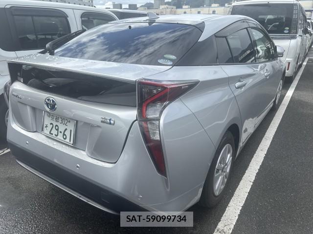 Toyota PRIUS 2018-07 8856145-6
