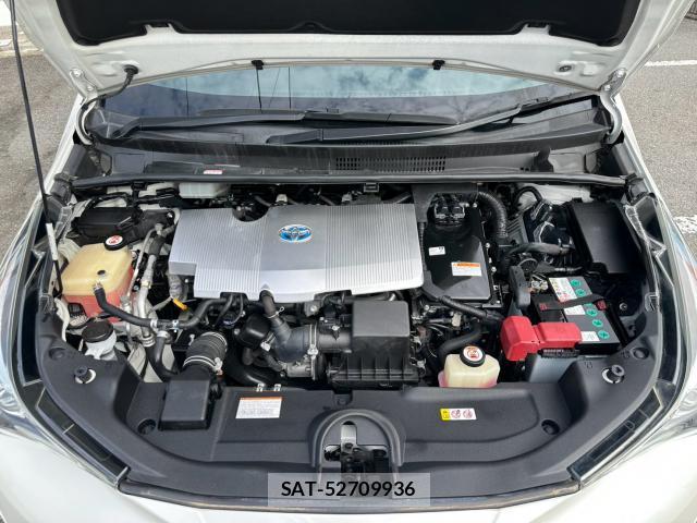 Toyota PRIUS 2018-09 8856175-11