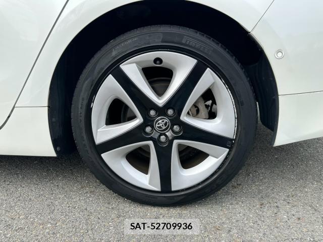 Toyota PRIUS 2018-09 8856175-16