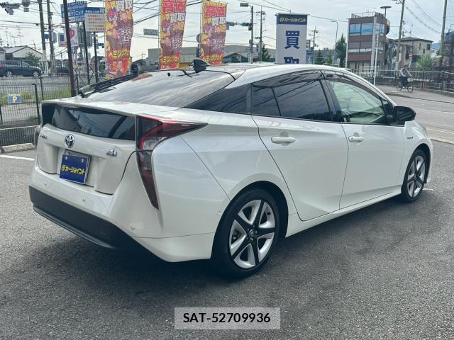 Toyota PRIUS 2018-09 8856175-5
