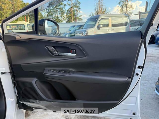 Toyota PRIUS 2025-02 8856179-10