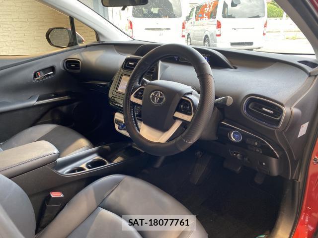 Toyota PRIUS 2016-07 8856190-15