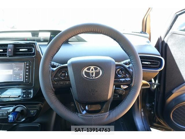 Toyota PRIUS 2019-02 8856503-10