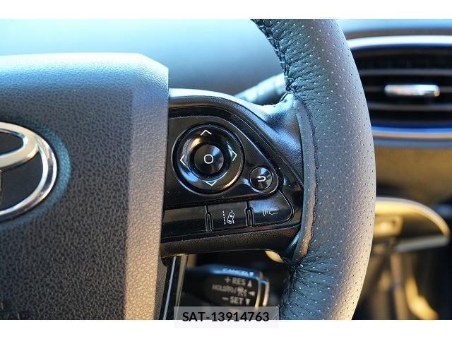 Toyota PRIUS 2019-02 8856503-12