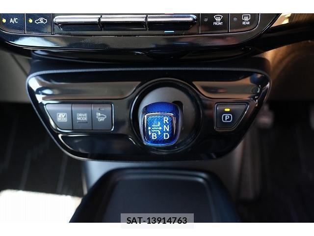 Toyota PRIUS 2019-02 8856503-4