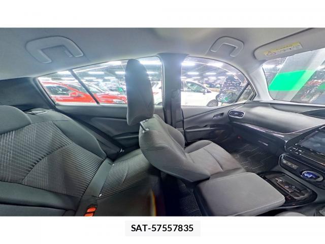 Toyota PRIUS 2019-07 8856563-3