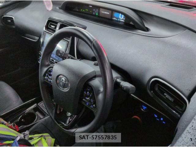 Toyota PRIUS 2019-07 8856563-5