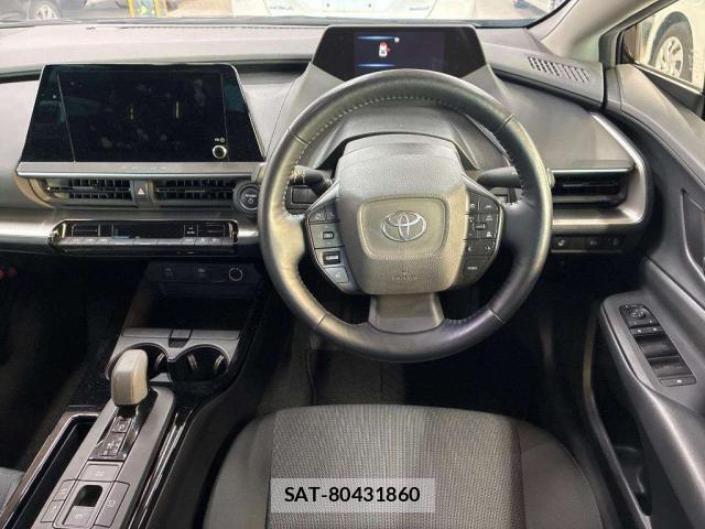 Toyota PRIUS 2023-08 8856576-2