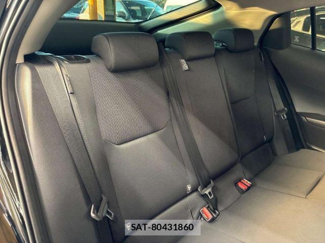 Toyota PRIUS 2023-08 8856576-5