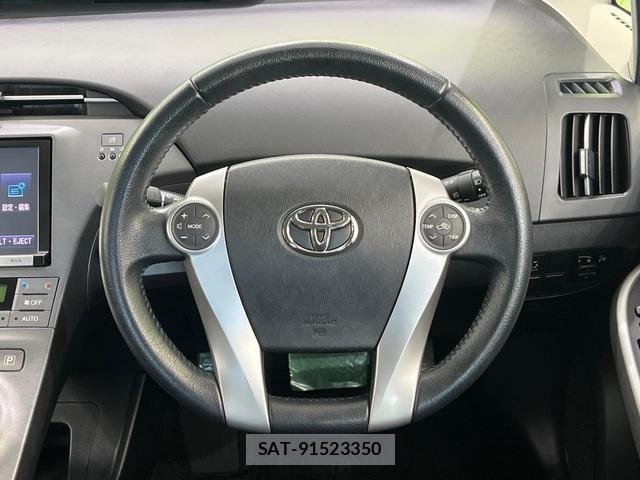 Toyota PRIUS 2015-06 8856693-10