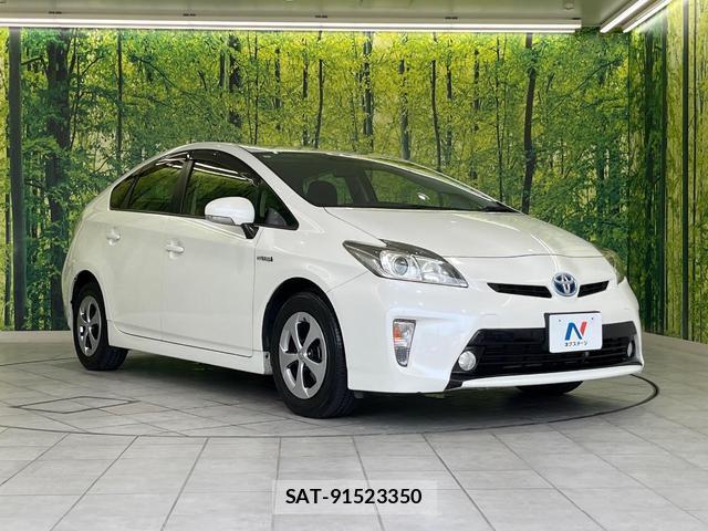 Toyota PRIUS 2015-06 8856693-15