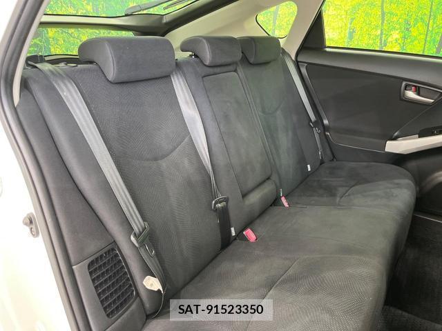 Toyota PRIUS 2015-06 8856693-8