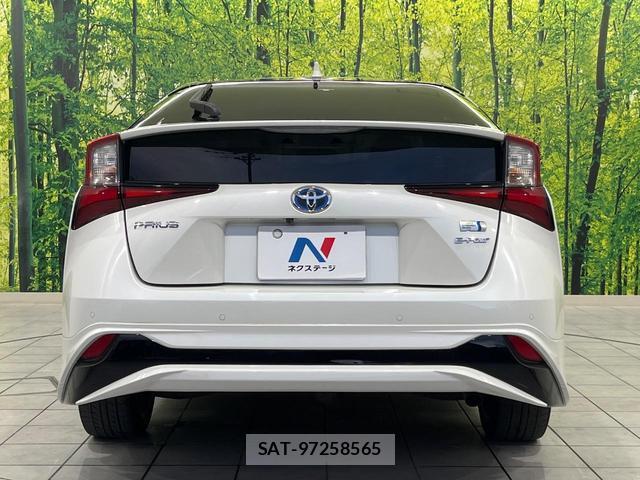 Toyota PRIUS 2019-11 8856695-14