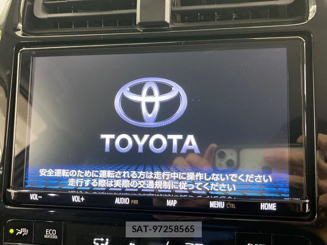 Toyota PRIUS 2019-11 8856695-3