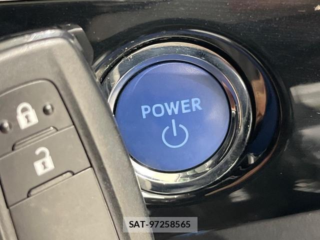 Toyota PRIUS 2019-11 8856695-6