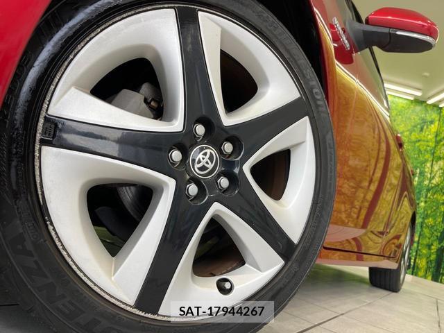 Toyota PRIUS 2016-03 8856700-12